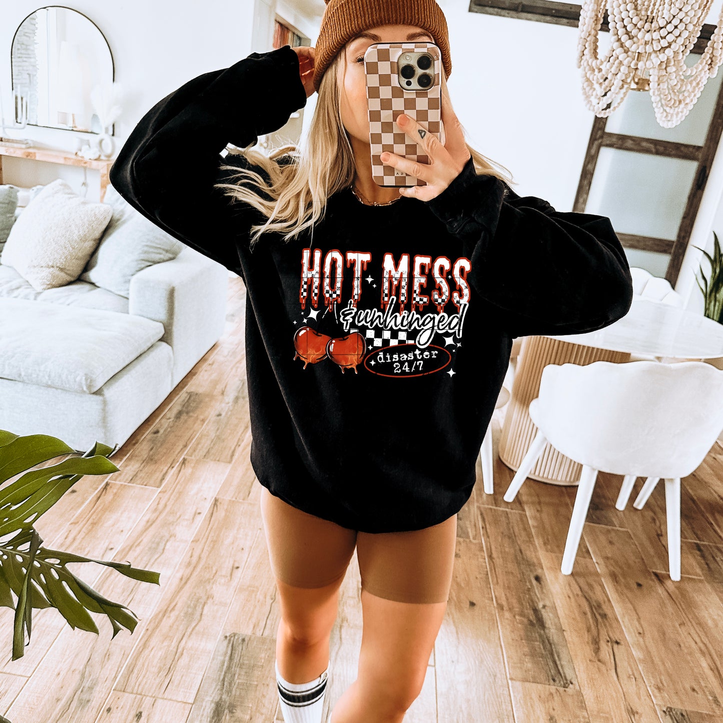 Hot mess & unhinged
